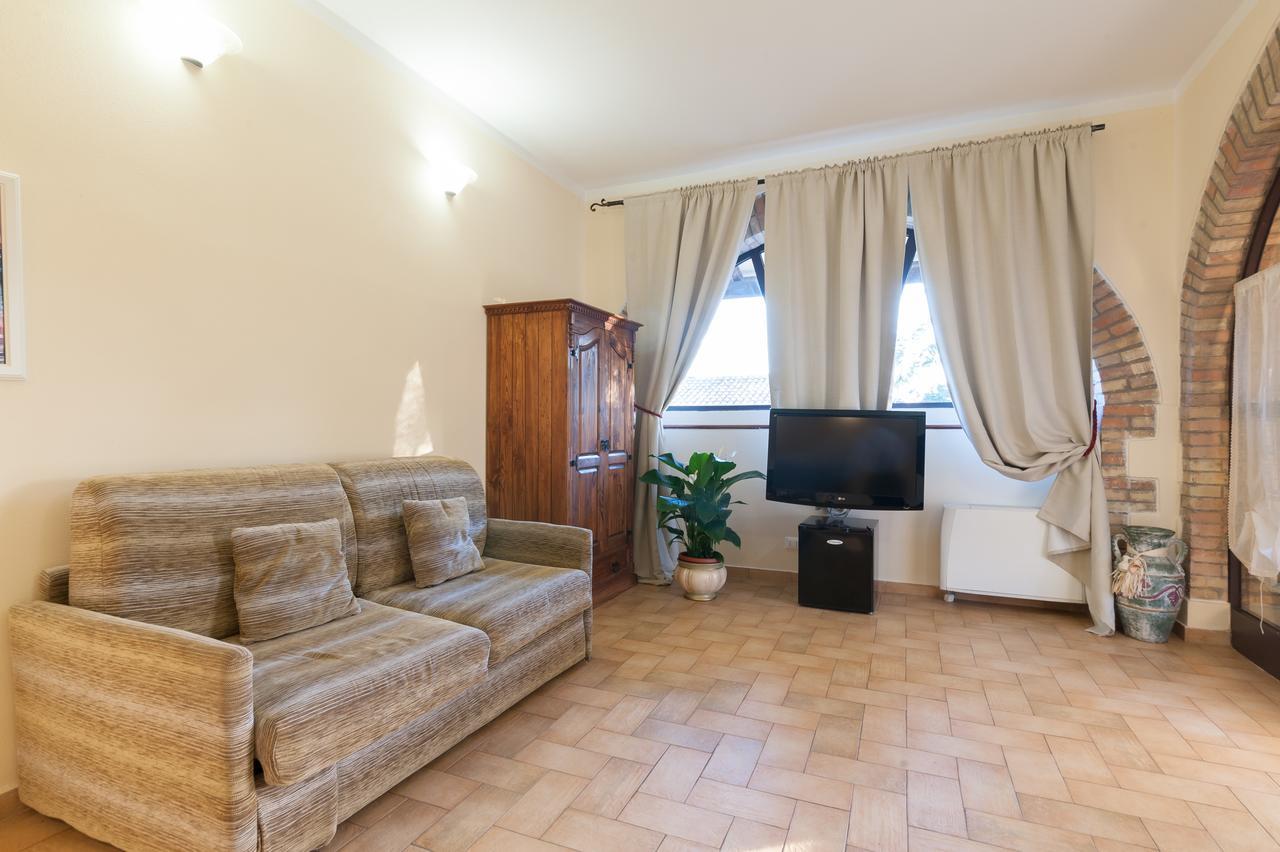 El Molino Agriturismo Фонтебланда Экстерьер фото