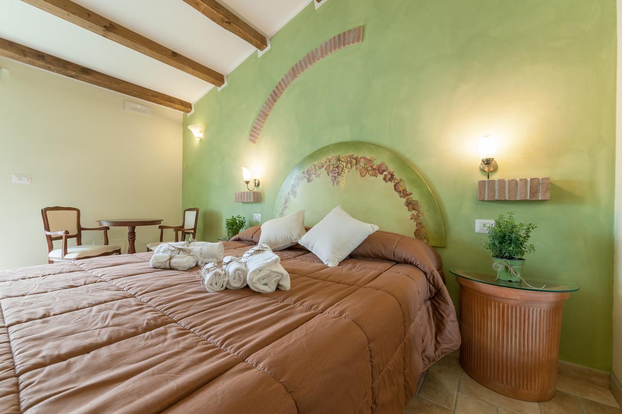 El Molino Agriturismo Фонтебланда Экстерьер фото